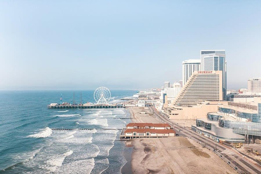 2Br 3Ba Beachfront Rental In Town Cozysuites Atlantic City Exterior photo