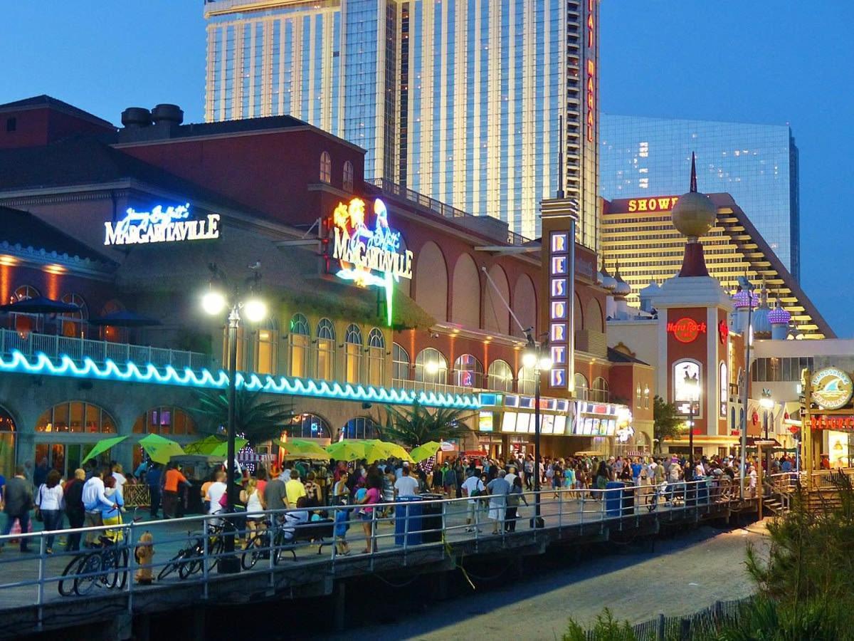 2Br 3Ba Beachfront Rental In Town Cozysuites Atlantic City Exterior photo
